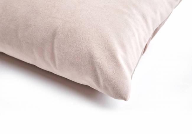 Декоративная подушка в цвете обивки Декоративная подушка в цвете обивки